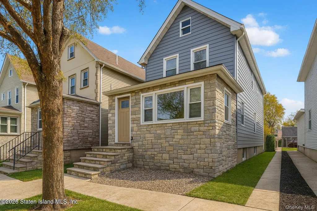 13 Laforge Avenue Staten Island NY 10302