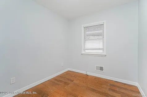 13 Laforge Avenue Staten Island NY 10302
