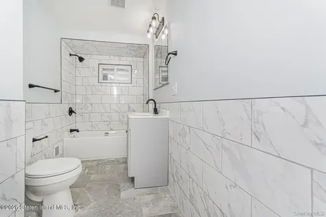 13 Laforge Avenue Staten Island NY 10302