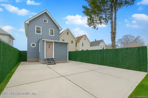 13 Laforge Avenue Staten Island NY 10302