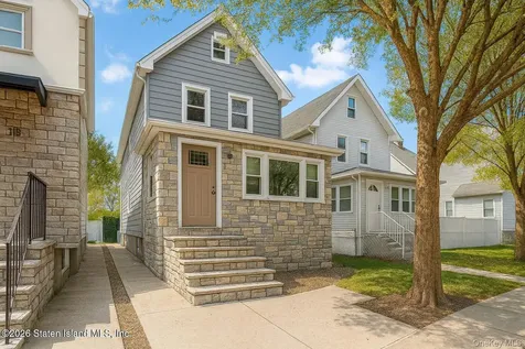 13 Laforge Avenue Staten Island NY 10302