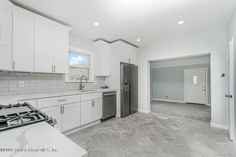 13 Laforge Avenue Staten Island NY 10302