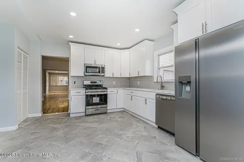 13 Laforge Avenue Staten Island NY 10302