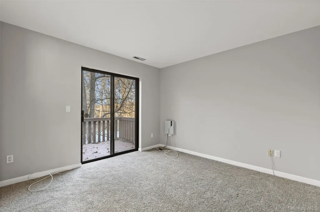 227 Panorama Court Poughkeepsie NY 12603