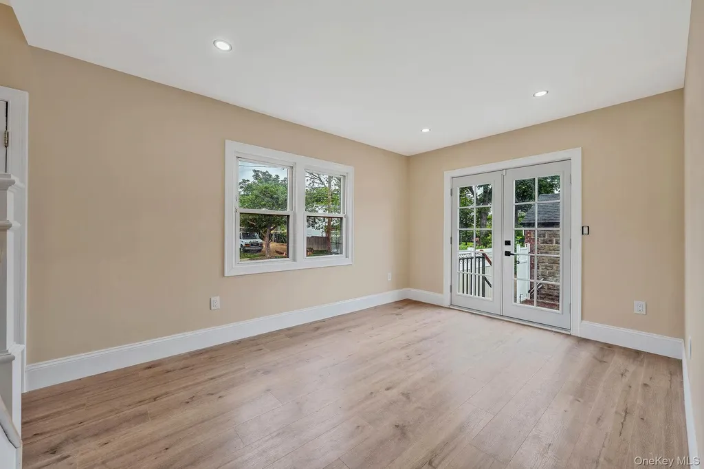 87 Sobro Avenue Valley Stream NY 11580