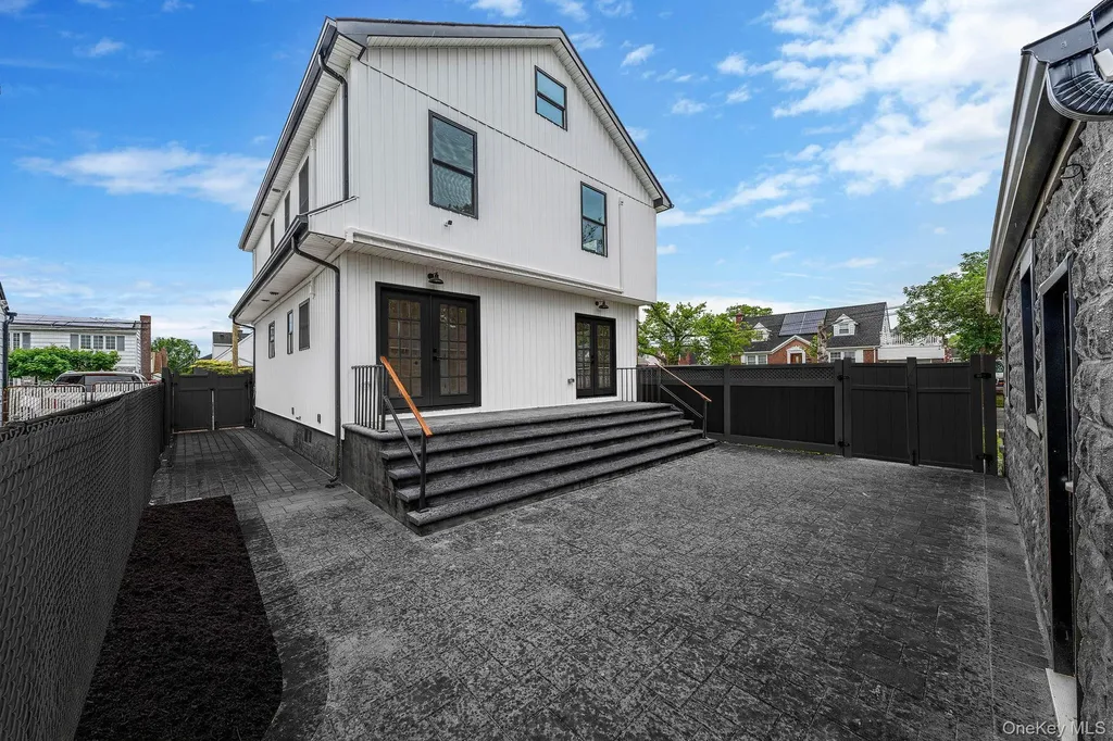87 Sobro Avenue Valley Stream NY 11580