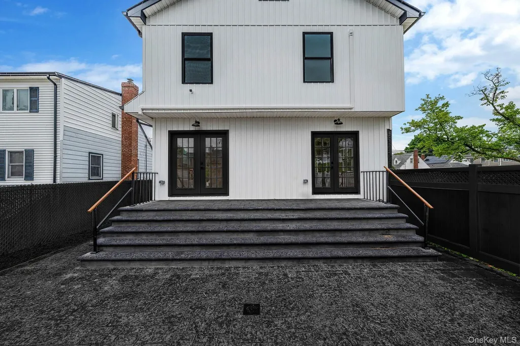 87 Sobro Avenue Valley Stream NY 11580