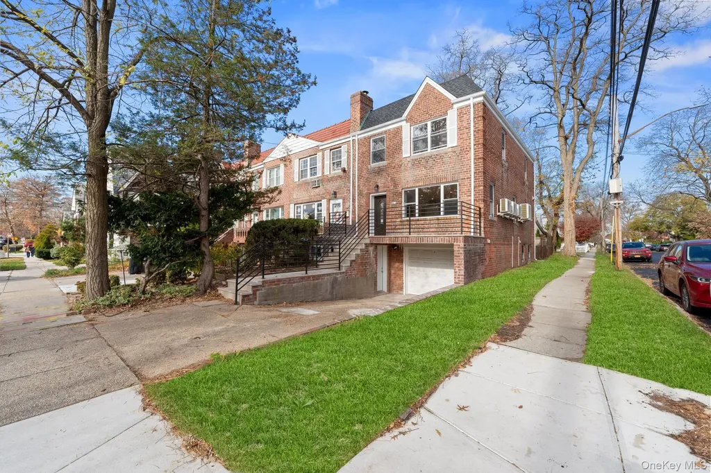 16419 32nd Avenue Flushing NY 11358