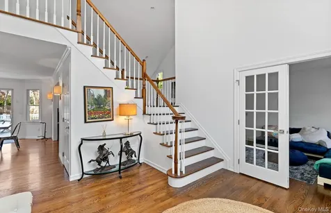 16 Georgica Woods Lane Wainscott NY 11975