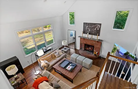 16 Georgica Woods Lane Wainscott NY 11975