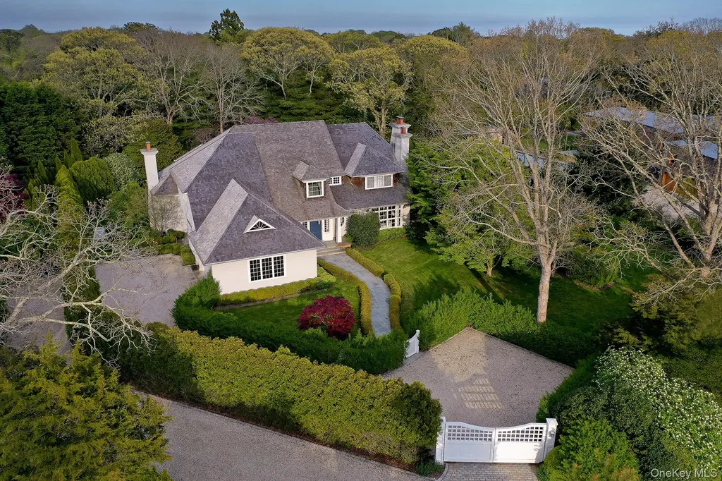 77 Jericho Road East Hampton NY 11937