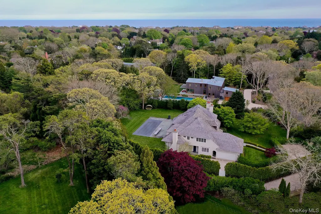 77 Jericho Road East Hampton NY 11937