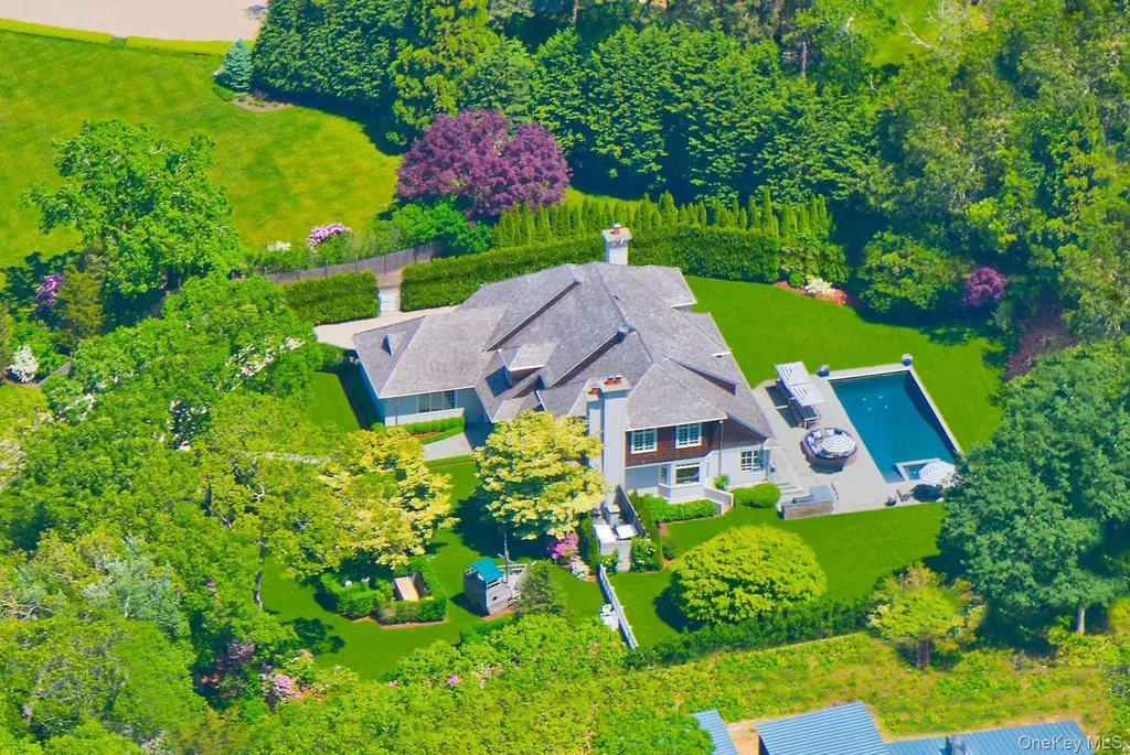 77 Jericho Road East Hampton NY 11937