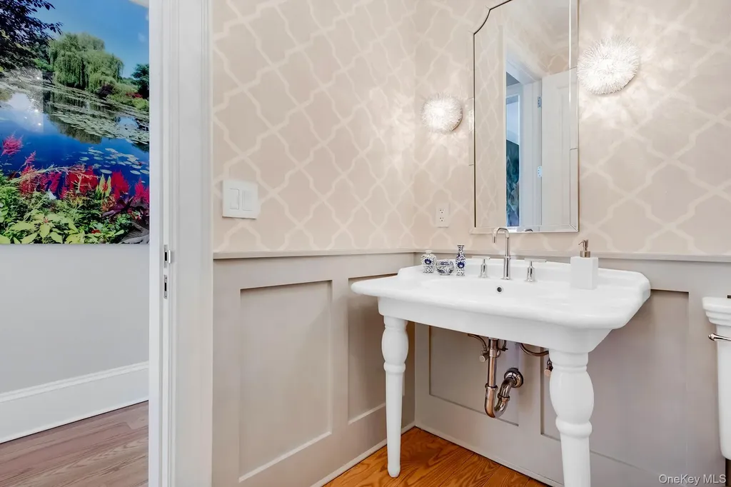 77 Jericho Road East Hampton NY 11937