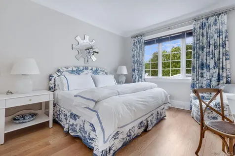 77 Jericho Road East Hampton NY 11937