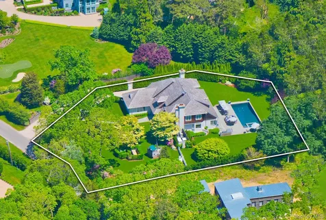 77 Jericho Road East Hampton NY 11937