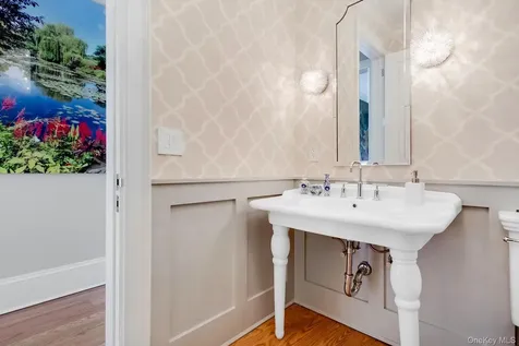 77 Jericho Road East Hampton NY 11937
