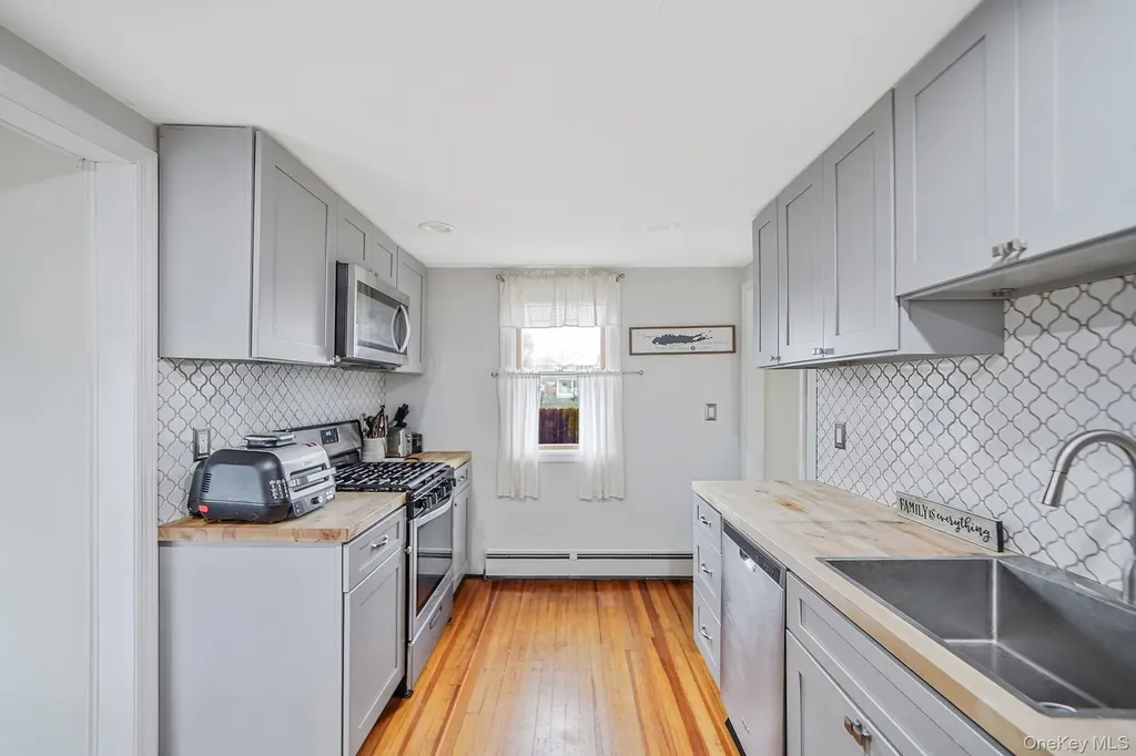 15 Cedar Grove Court Patchogue NY 11772