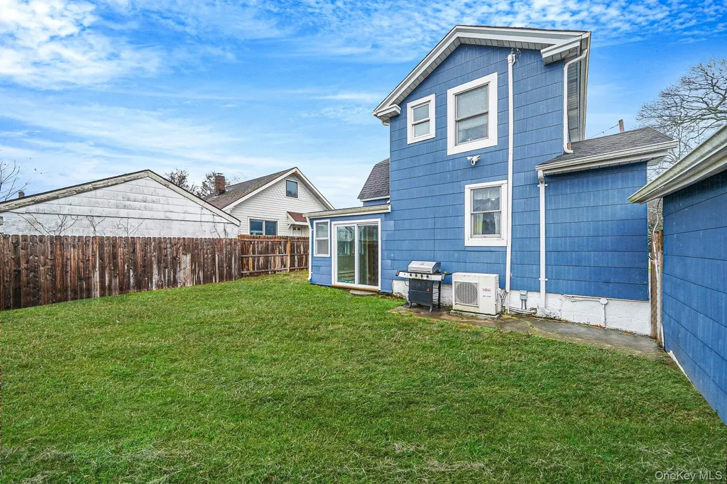 15 Cedar Grove Court Patchogue NY 11772
