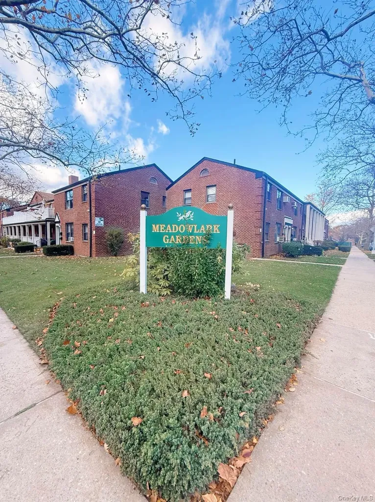 19636 67 Avenue Fresh Meadows NY 11365