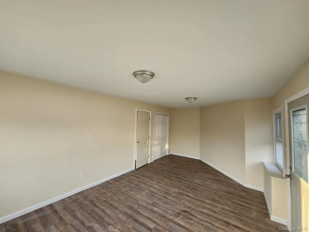 24 Poplar Place Bay Shore NY 11706