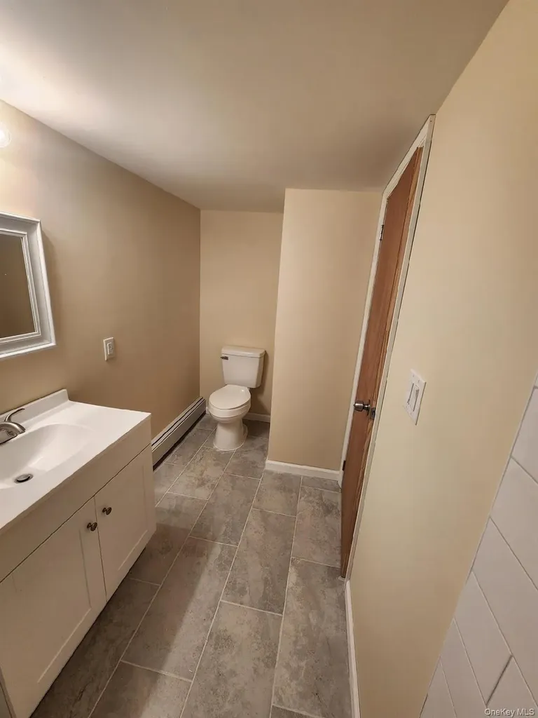 24 Poplar Place Bay Shore NY 11706