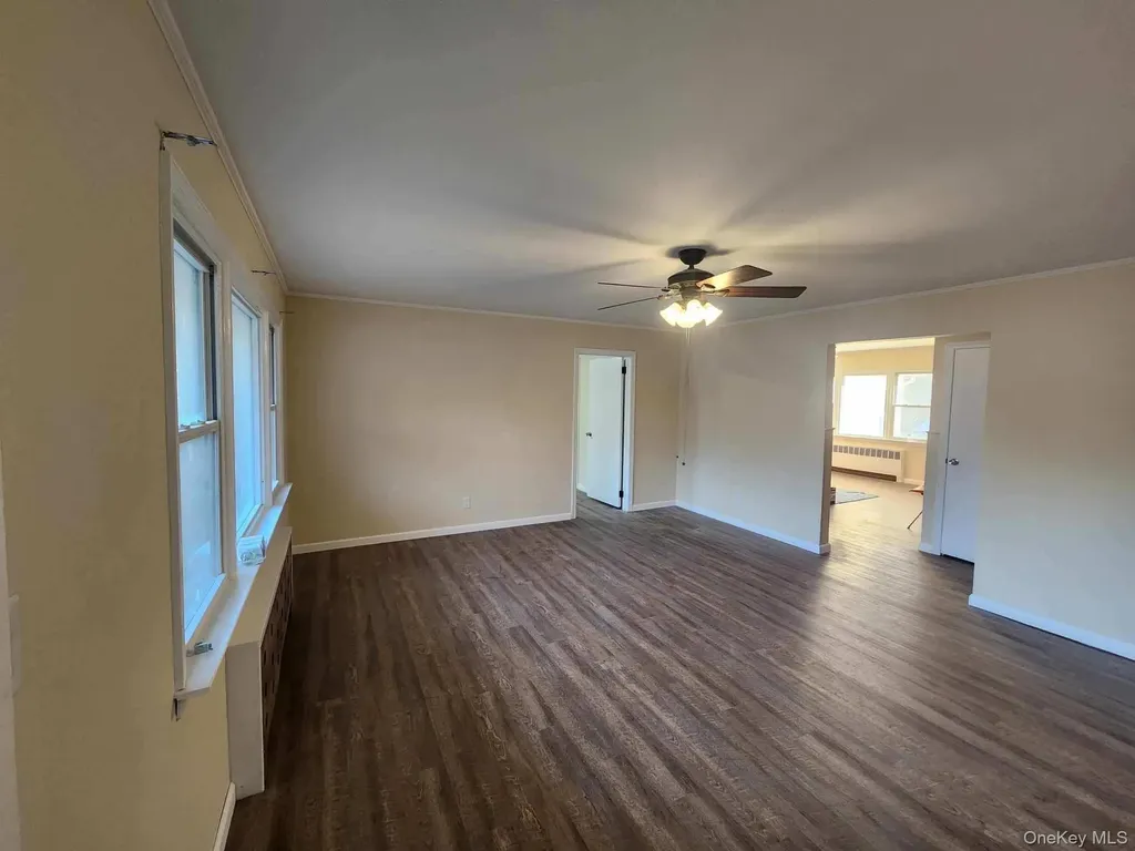 24 Poplar Place Bay Shore NY 11706