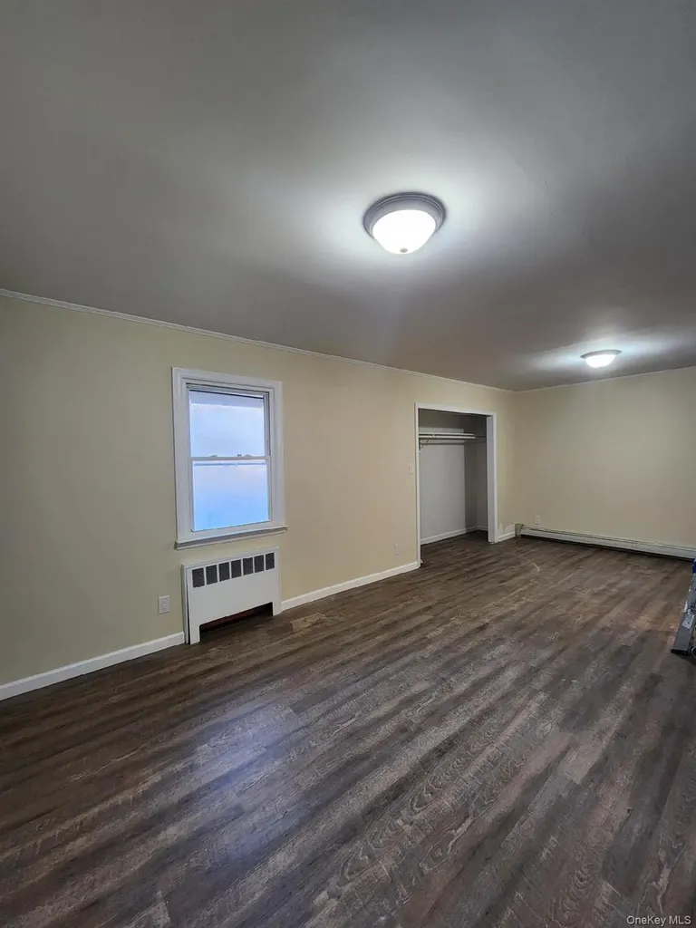24 Poplar Place Bay Shore NY 11706