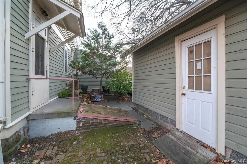 162 S Broadway Nyack NY 10960