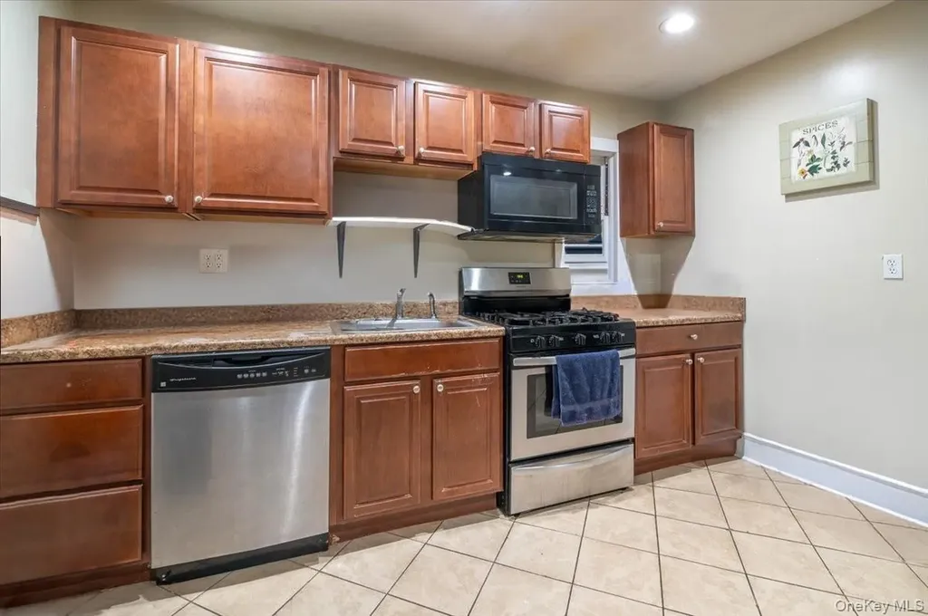 162 S Broadway Nyack NY 10960