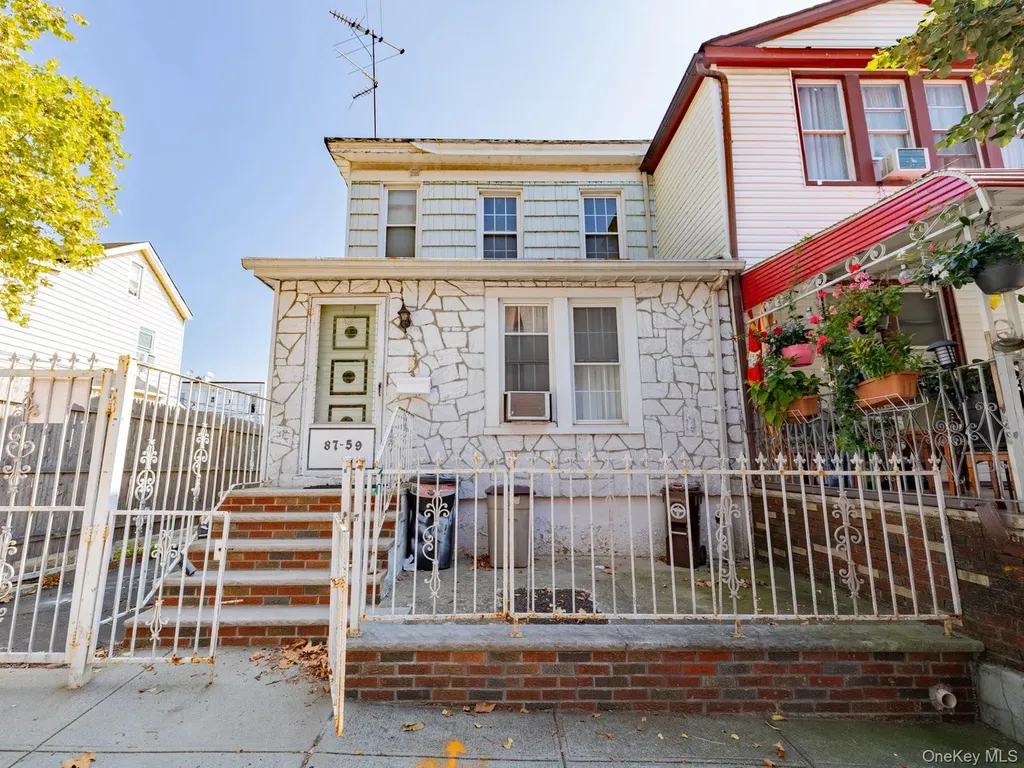 8759 123rd Street Richmond Hill NY 11418