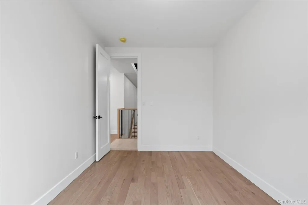 5 Valley Way Spring Valley NY 10977