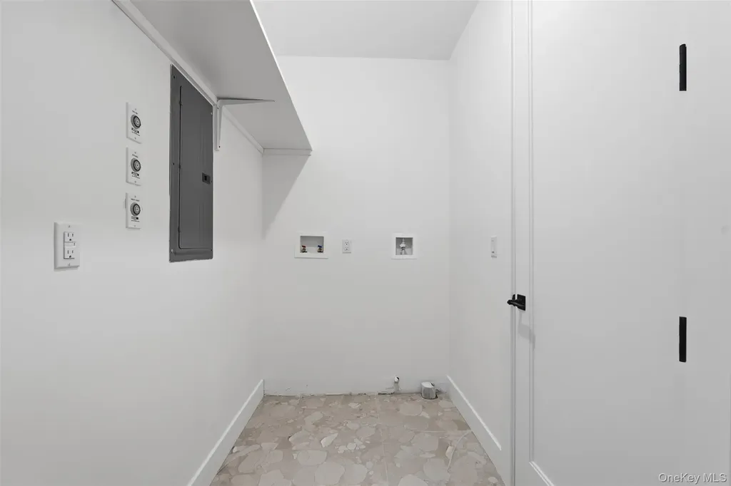 5 Valley Way Spring Valley NY 10977