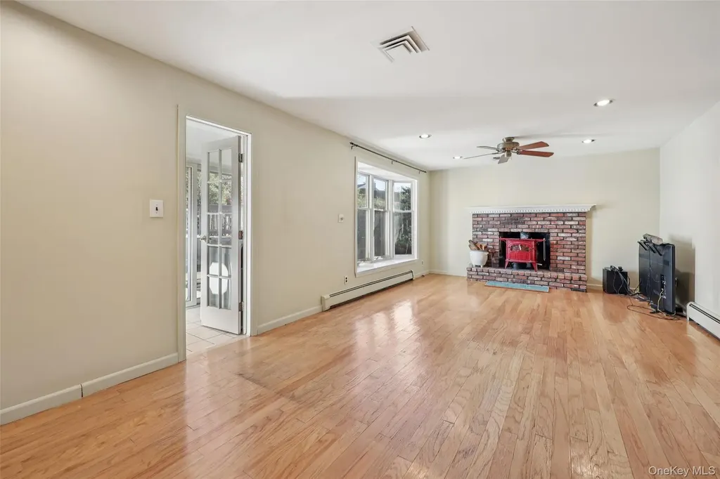 37 Minuteman Circle Orangeburg NY 10962
