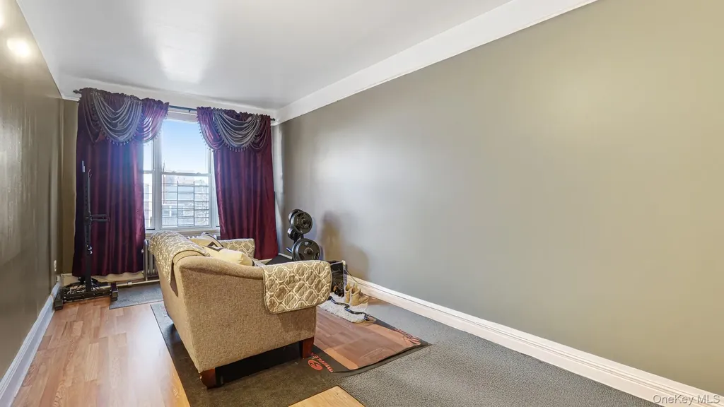 1335 Commonwealth Avenue Bronx NY 10472