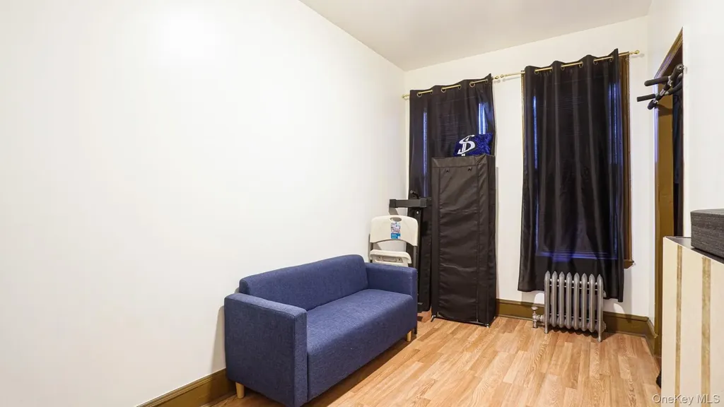 1335 Commonwealth Avenue Bronx NY 10472