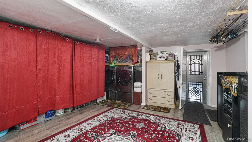 1335 Commonwealth Avenue Bronx NY 10472