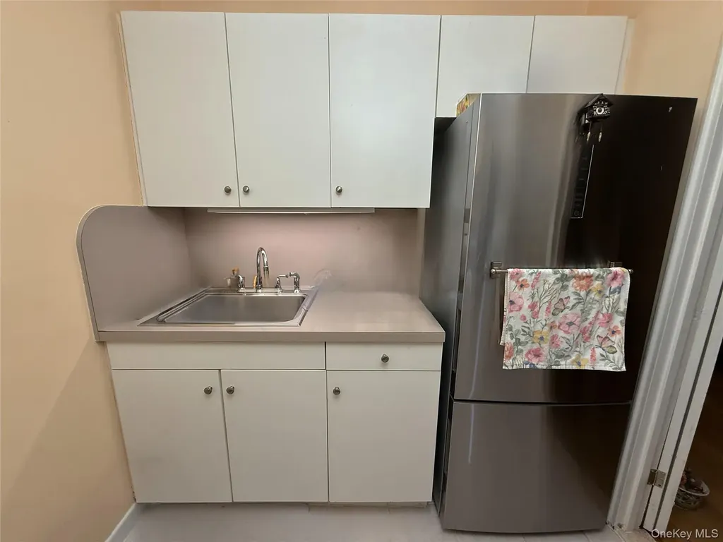 76 Dehaven Drive Yonkers NY 10703