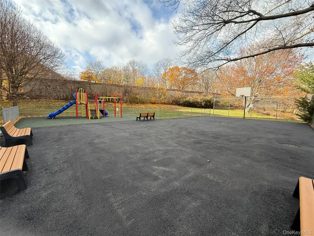 76 Dehaven Drive Yonkers NY 10703