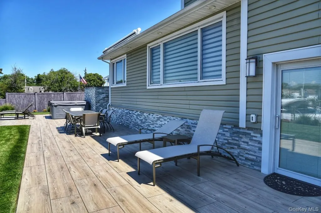 23 Biltmore Boulevard Massapequa NY 11758