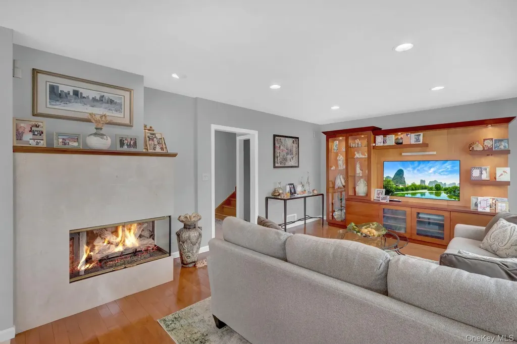 23 Biltmore Boulevard Massapequa NY 11758