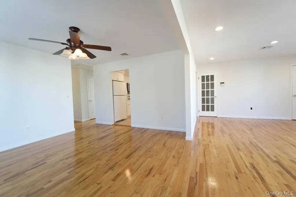556 E Harrison Street Long Beach NY 11561