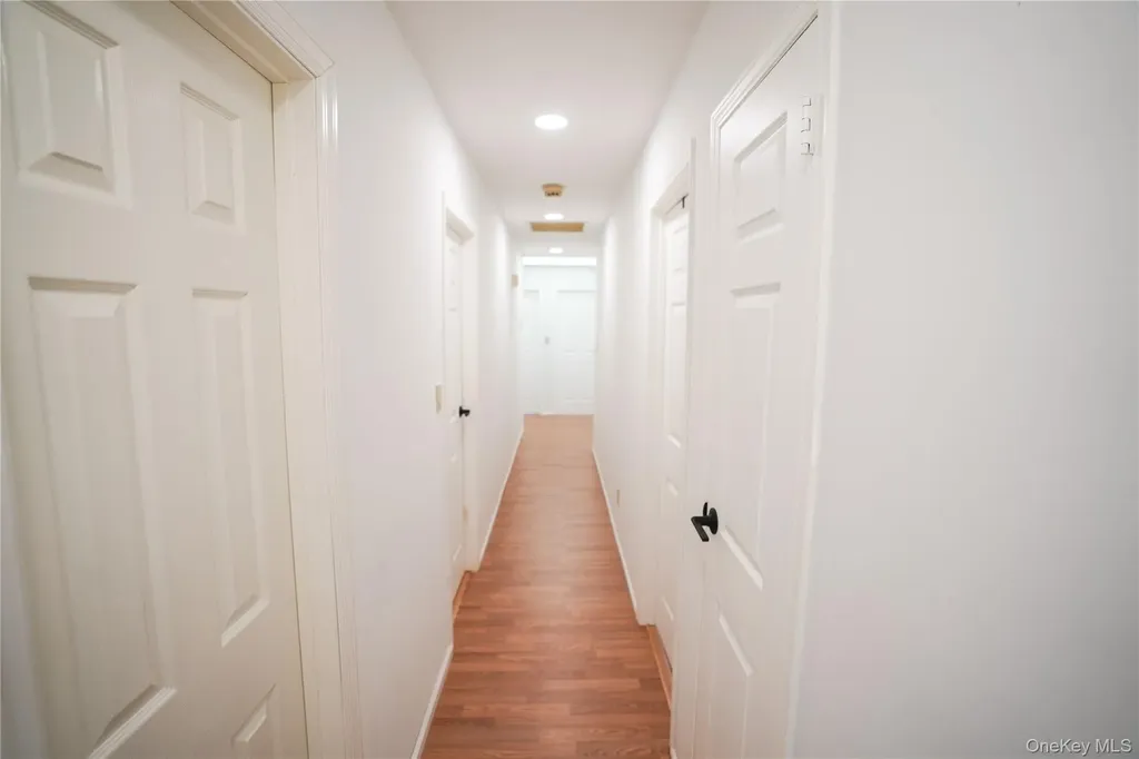 90 Rockland Drive Jericho NY 11753