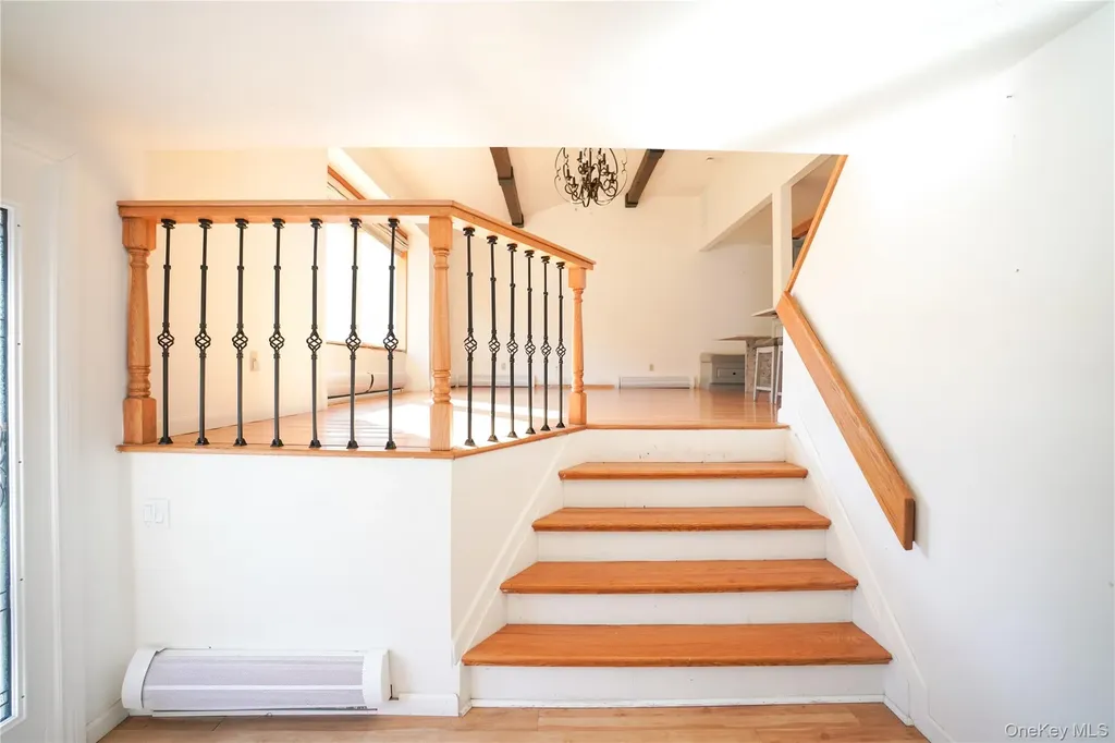 90 Rockland Drive Jericho NY 11753