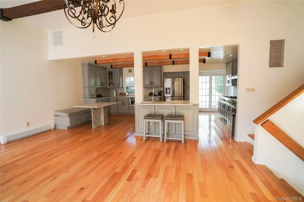 90 Rockland Drive Jericho NY 11753