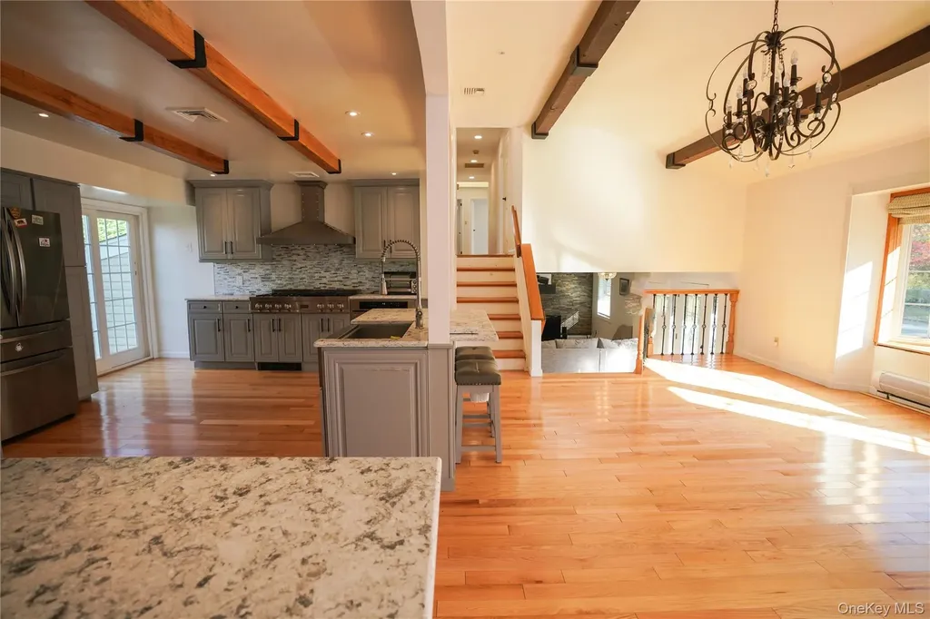 90 Rockland Drive Jericho NY 11753