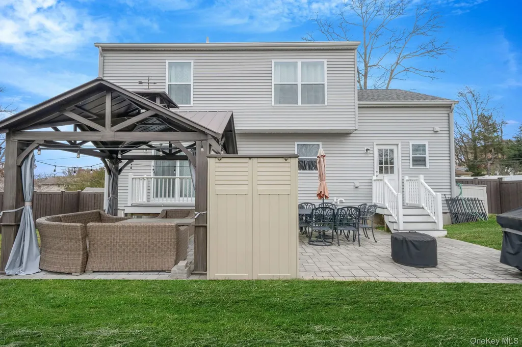 66 Locust Drive Kings Park NY 11754