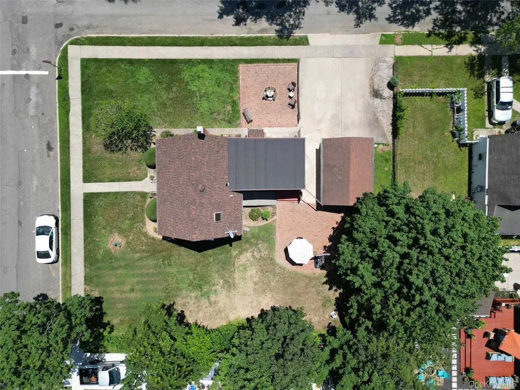 979 Merillon Avenue Westbury NY 11590
