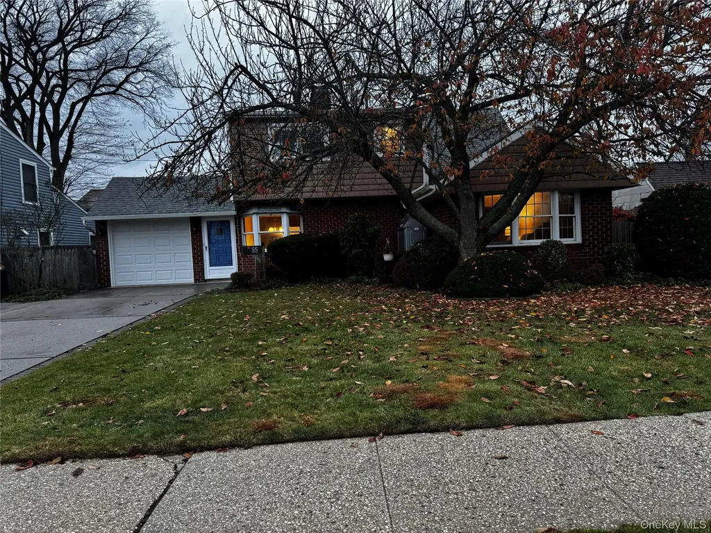 55 Constellation Road Levittown NY 11756