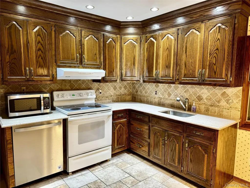 55 Constellation Road Levittown NY 11756